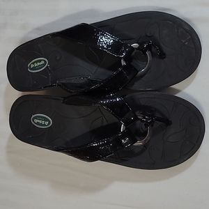 Dr. Scholls black womans sandals flip flops size 6